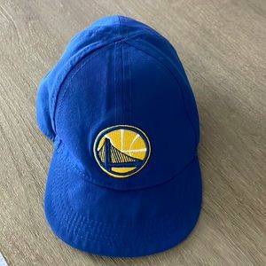Warriors infant (under 2yo) baseball hat.